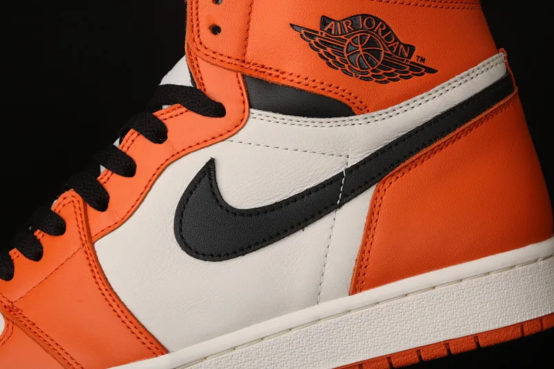 All categories Air Jordan Jordan series basketball shoes Air Jordan 1 High pure original version Air Jordan 1 Retro High OG AJ1 white orange Joe 1 white buckle broken 555088-113